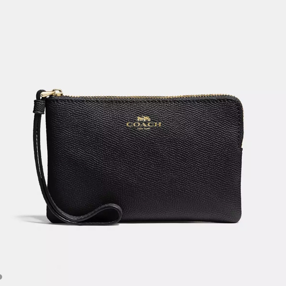 Corner Zip Wristlet
